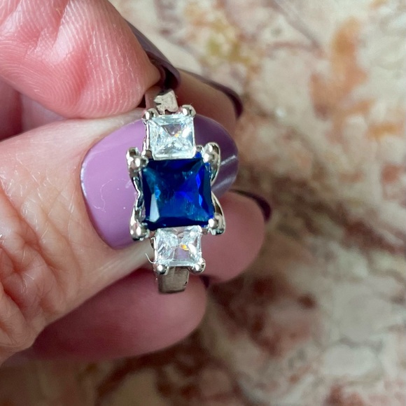 S925 Sapphire Blue and Silver Women's Ring Sz 7 - Picture 4 of 8